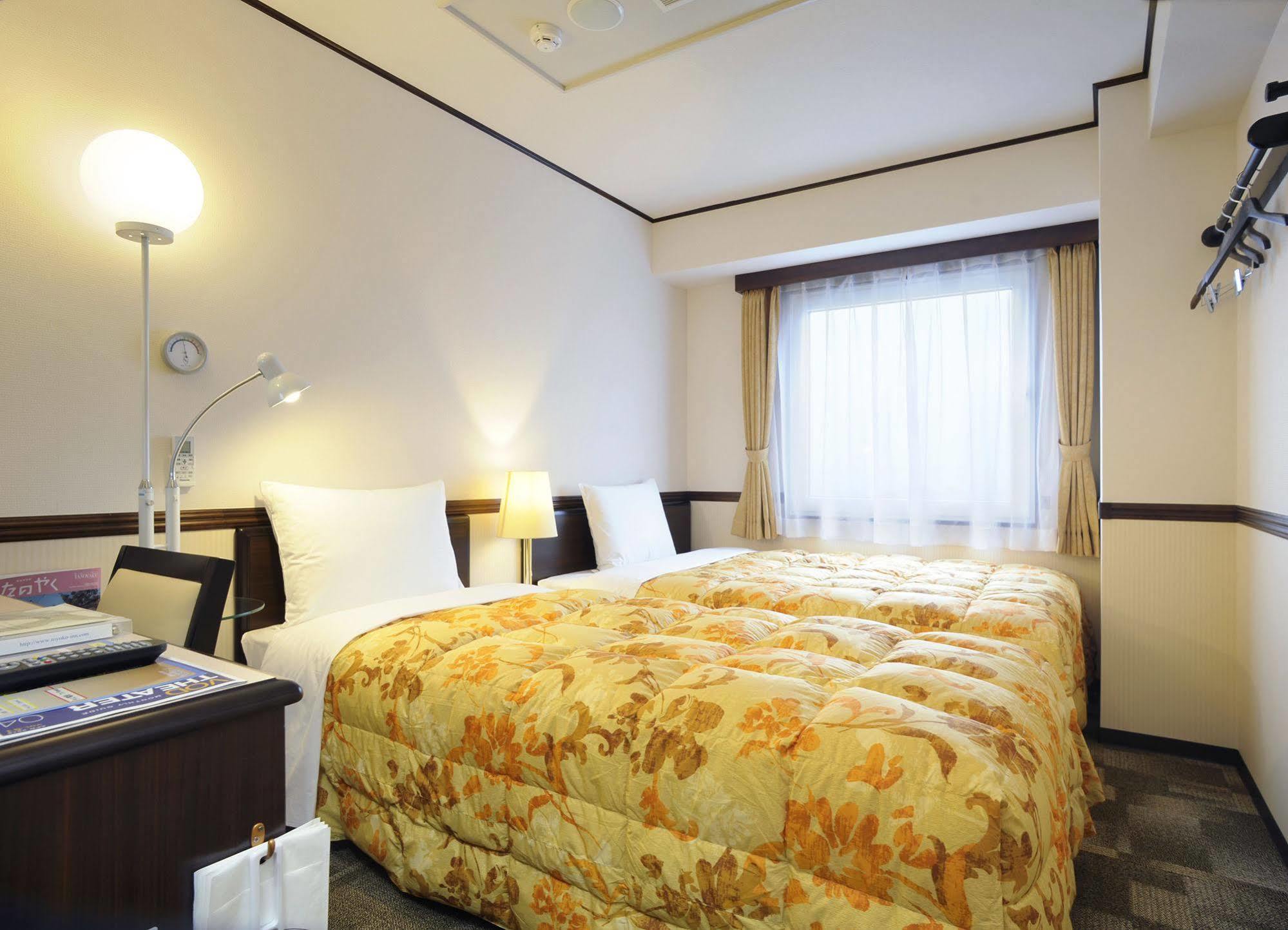 Toyoko Inn Shonan Hiratsuka Eki Kita Guchi No 2 Exterior photo